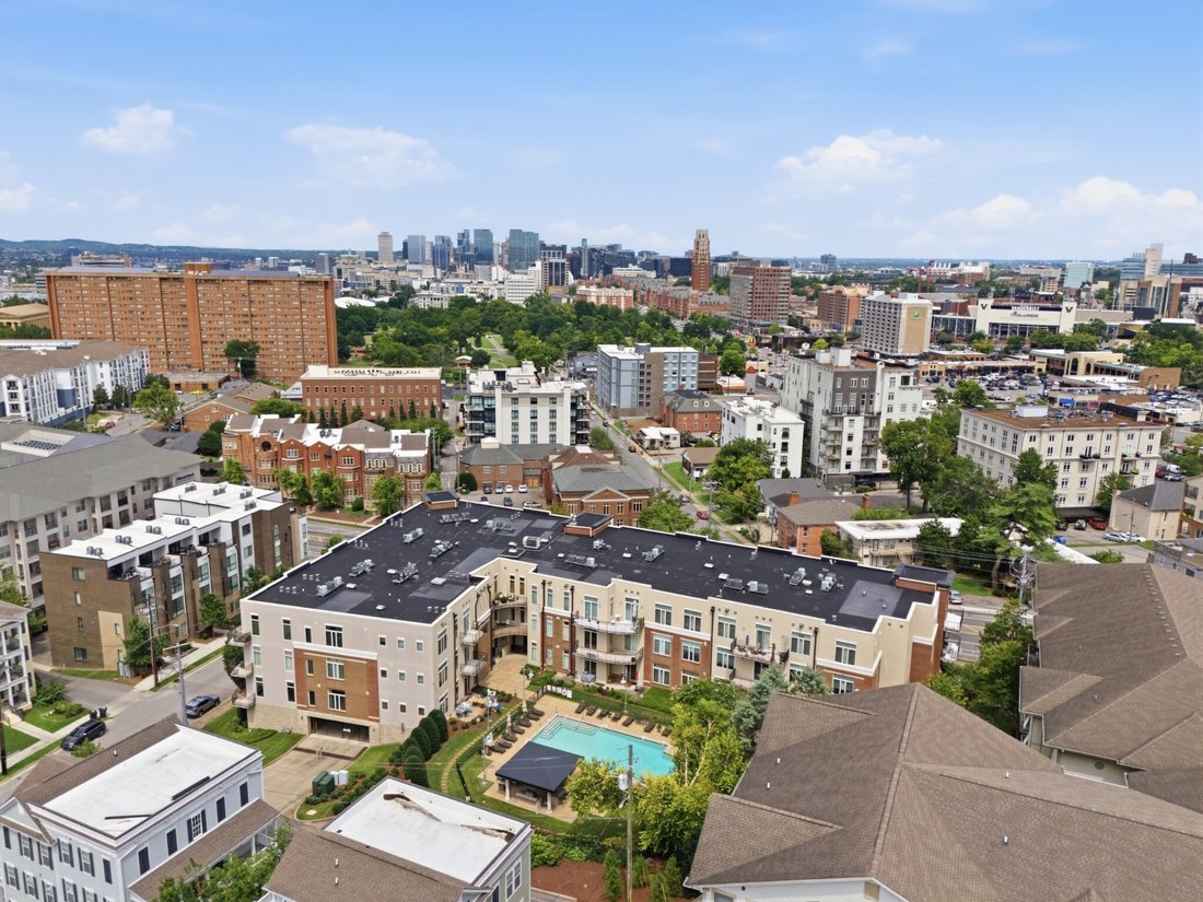 Condo in Nashville, Tennessee, United States 5 - 18443128