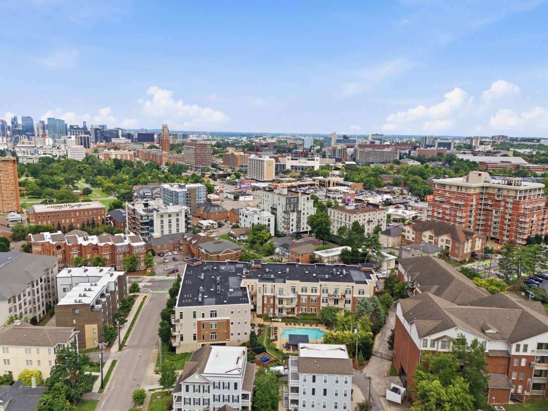 Condo in Nashville, Tennessee, United States 3 - 18443128