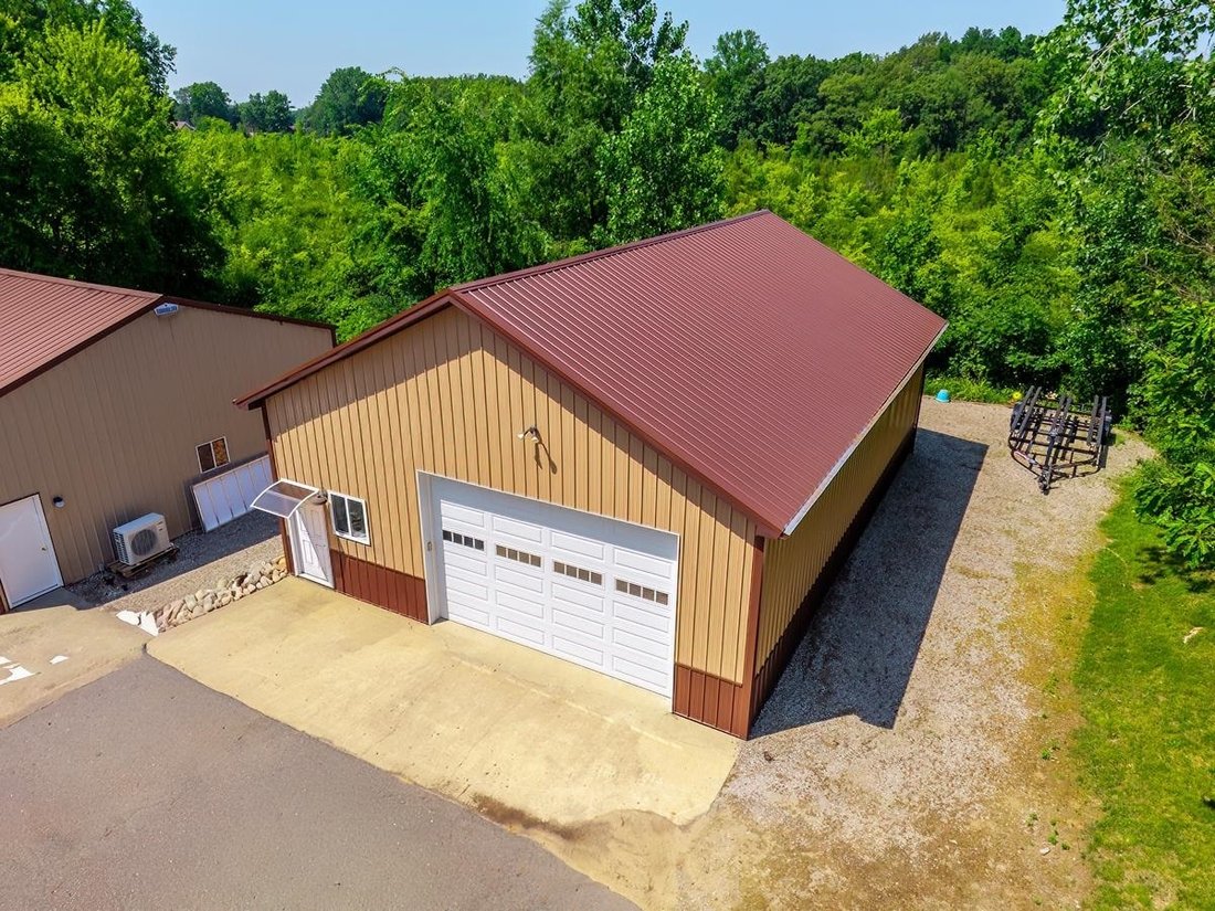 House in Fremont, Indiana, United States 3 - 18444264