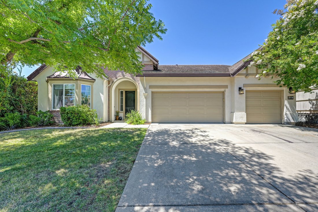 Rocklin, California, United States 1 - 18443262