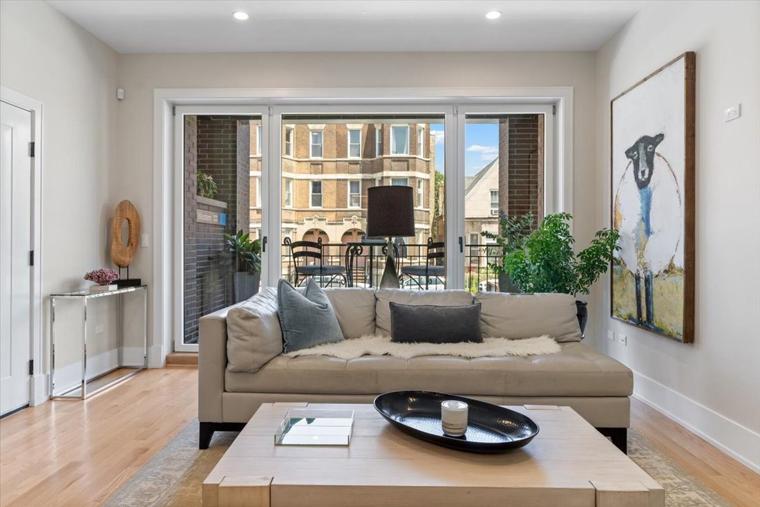 Condo in Chicago, Illinois, United States 3 - 18443221