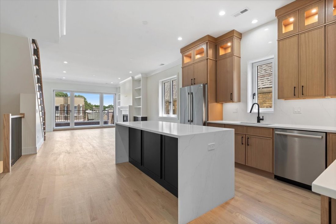 Condo in Chicago, Illinois, United States 2 - 18443203