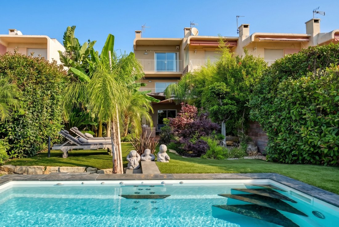 Apartment in Bandol, Provence-Alpes-Côte d'Azur, France 1 - 18444307
