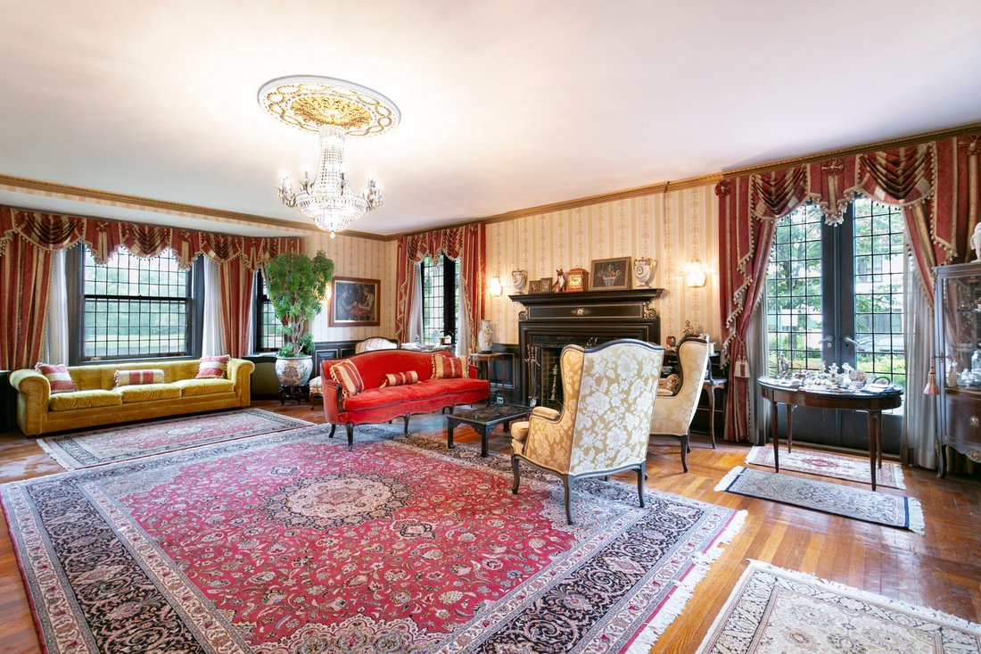 House in New York, New York, United States 4 - 18443255