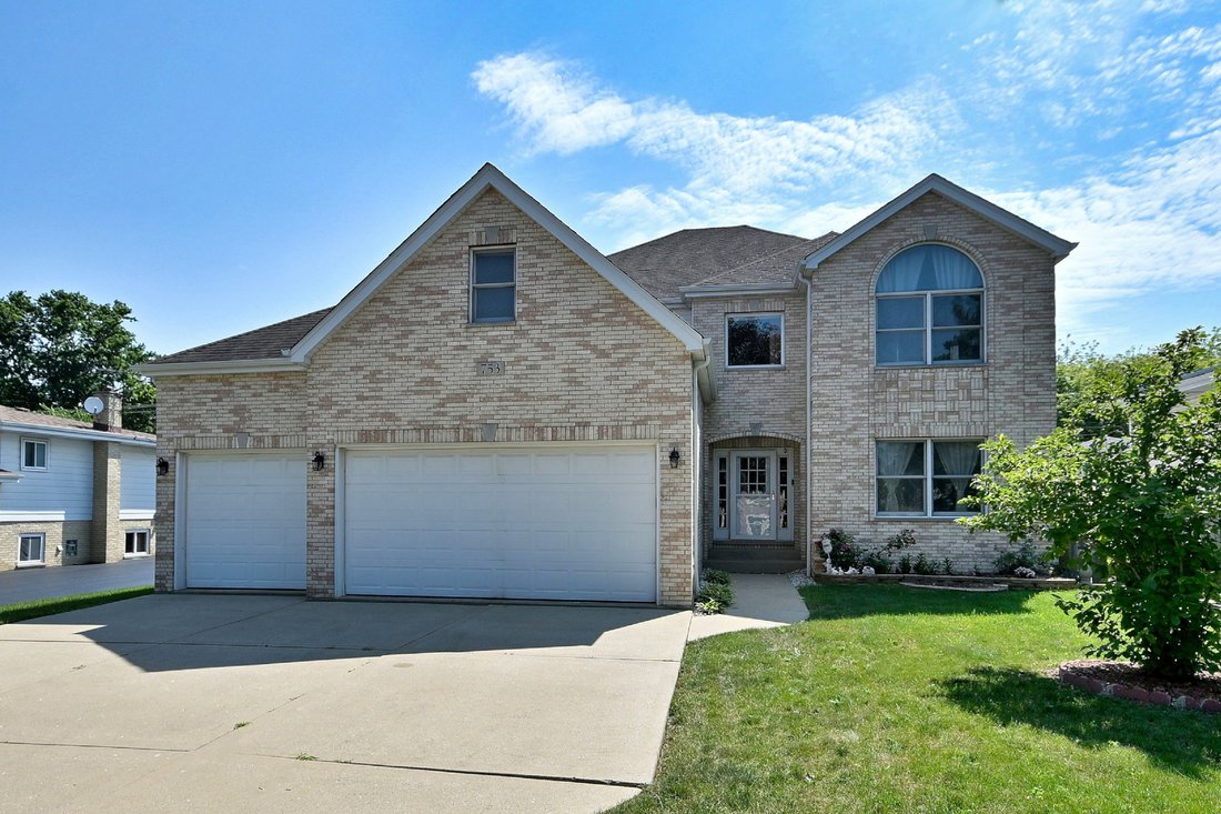 House in Elmhurst, Illinois, United States 1 - 18443215