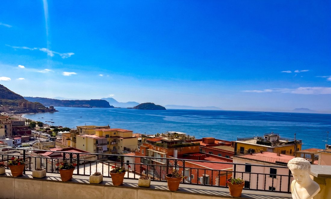 Apartment in Historic Center, Pozzuoli, Campania 1 - 18443314