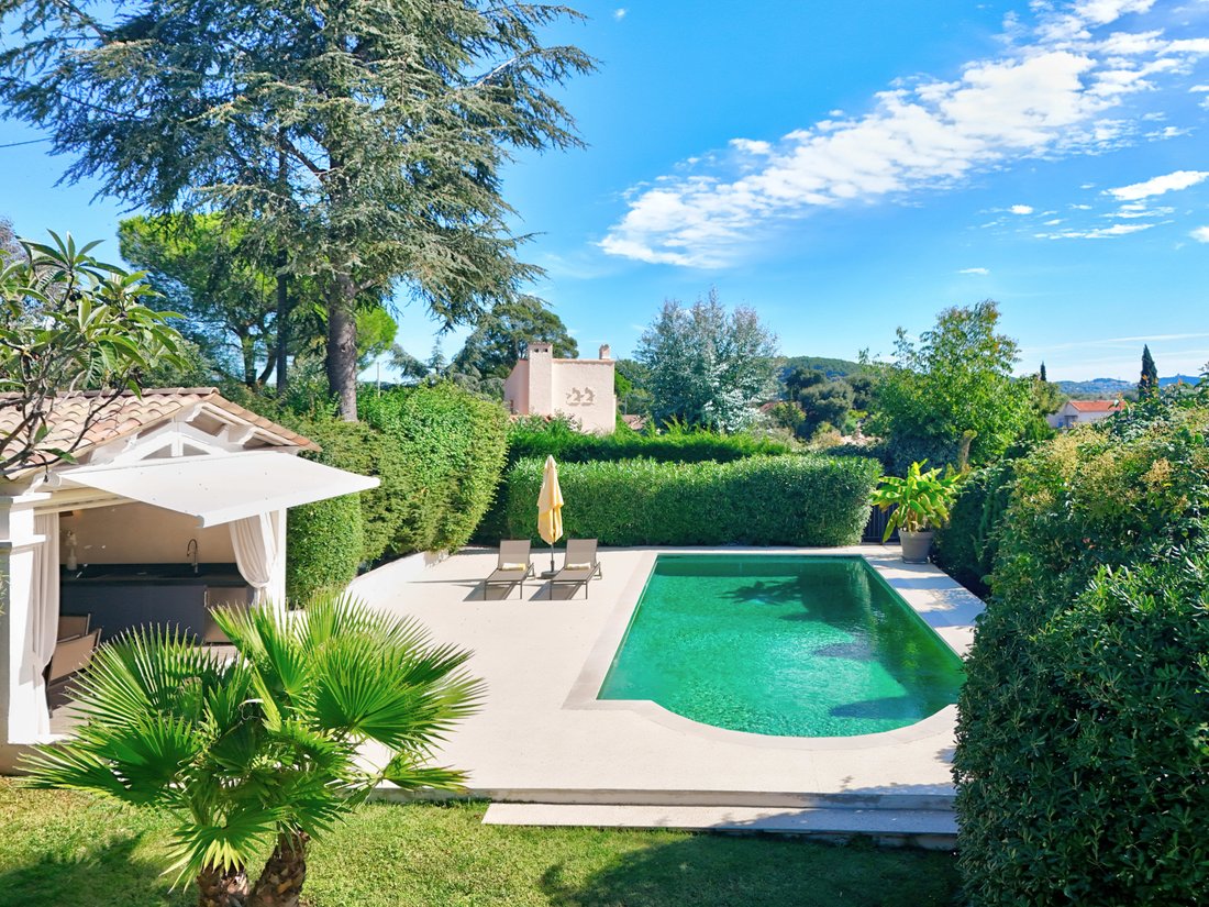 Villa à Mougins, Provence-Alpes-Côte d'Azur, France 2 - 18444288