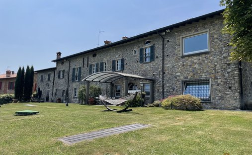 Anwesen in Adro, Lombardei, Italien 1