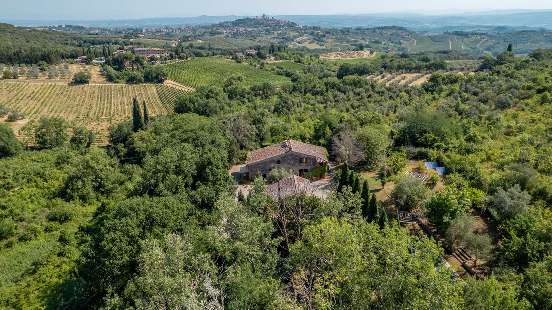 Country House in San Gimignano, Tuscany, Italy 3 - 18445452