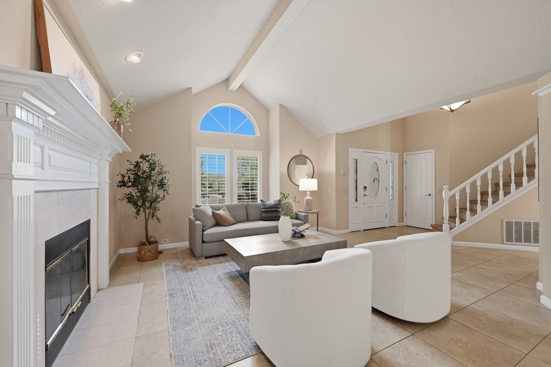 El Dorado Hills, California, United States 5 - 18444348