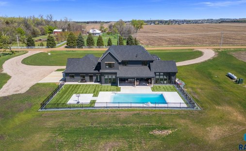 House in Brandon, South Dakota, United States 1