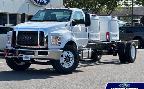2027 Ford F-650SD Base in Portland, OR, United States 1