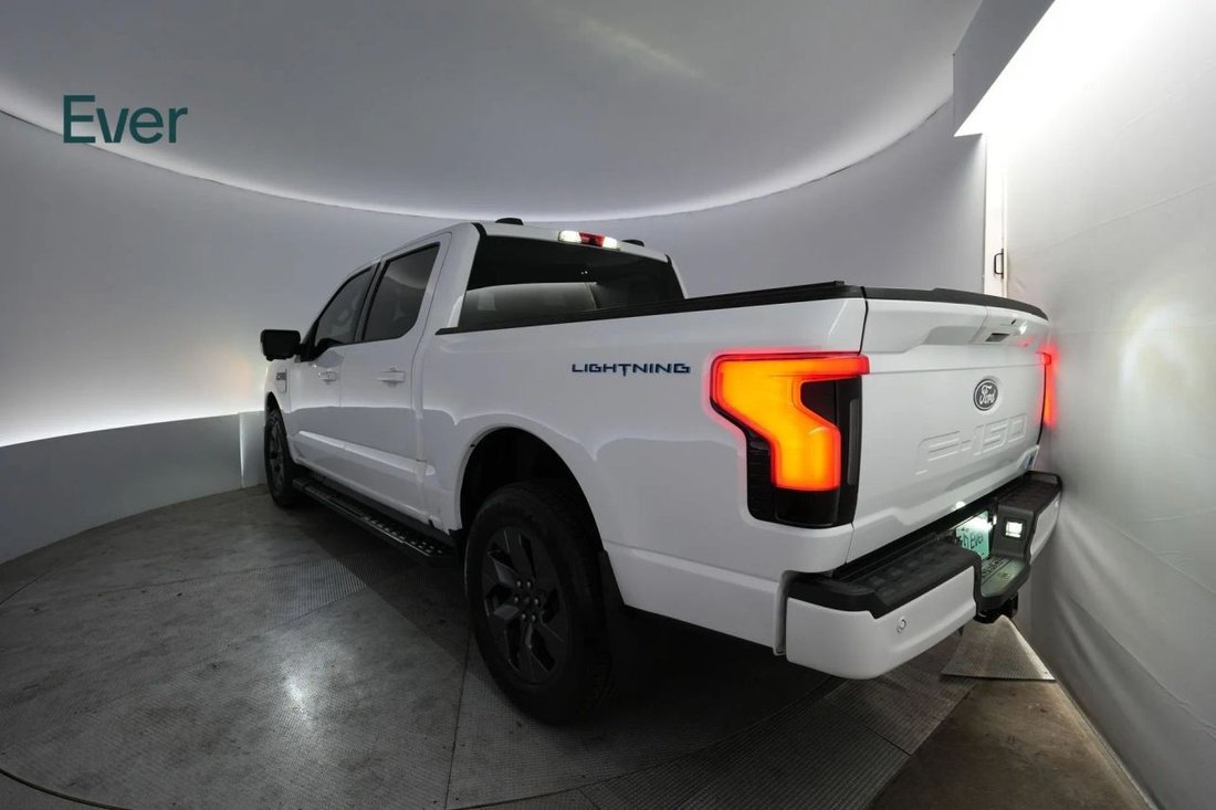 Pickup in San Francisco, CA, United States 3 - 18337914