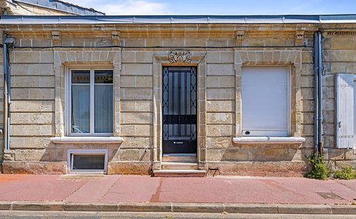 Villa in Caudéran-Barrière Judaïque, Bordeaux, France 1