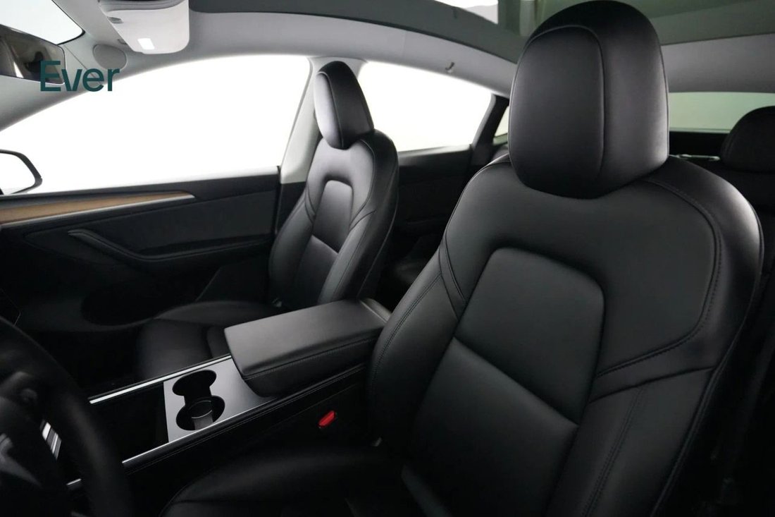 Suv in San Francisco, CA, United States 4 - 18047651