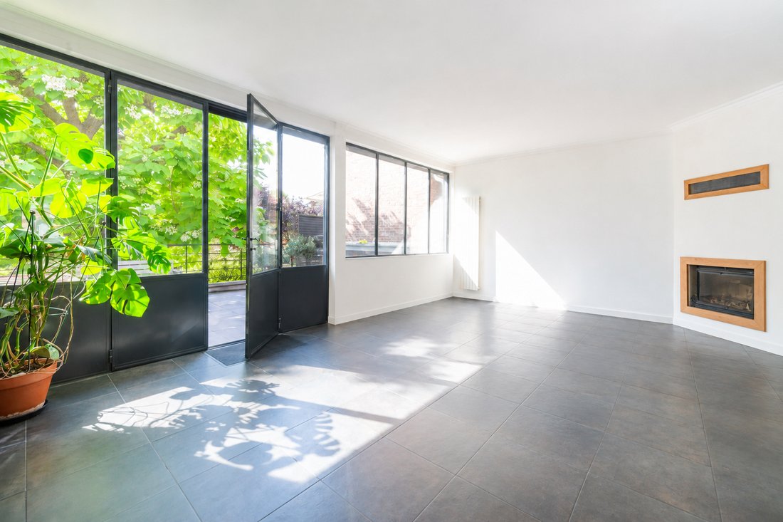 Villa in Centre, Nanterre, France 1 - 18444436