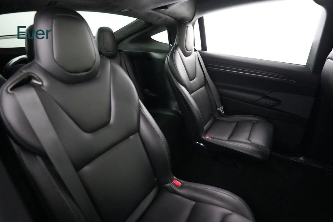 Suv in San Francisco, CA, United States 5 - 17980738