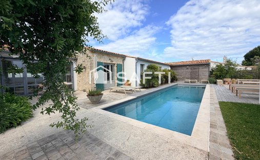 House in Loix, Nouvelle-Aquitaine, France 1