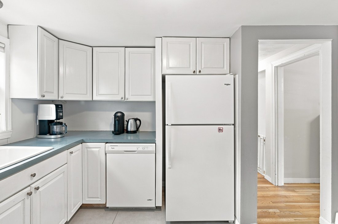 House in Malden, Massachusetts, United States 4 - 18445376