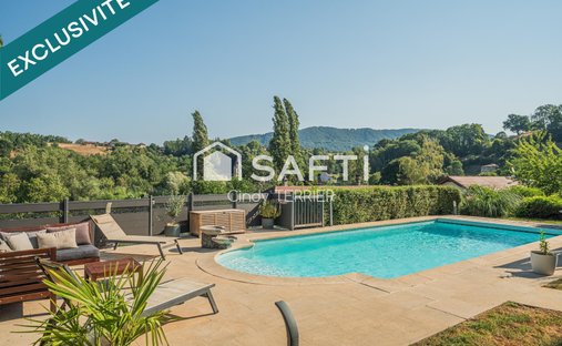 House in Reaumont, Auvergne-Rhône-Alpes, France 1