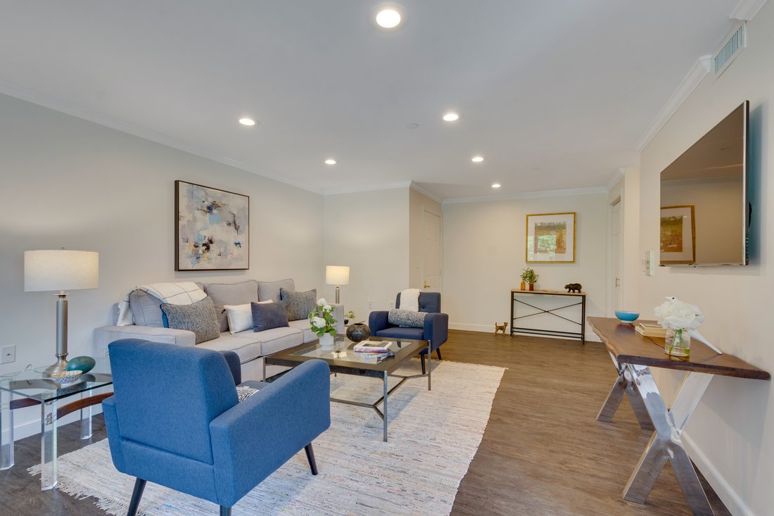 Condo in Lincoln, Massachusetts, United States 3 - 18444954