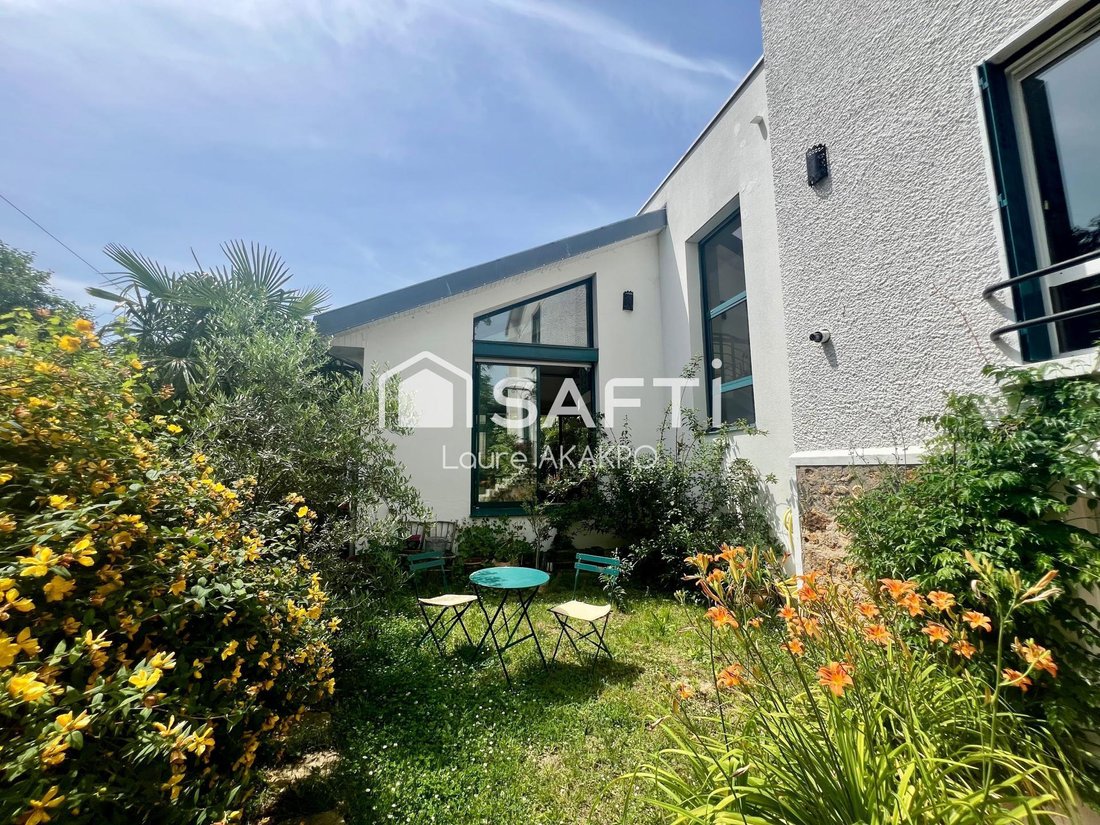 House in Ledru Rollin, Le Perreux-sur-Marne, France 1 - 18445507