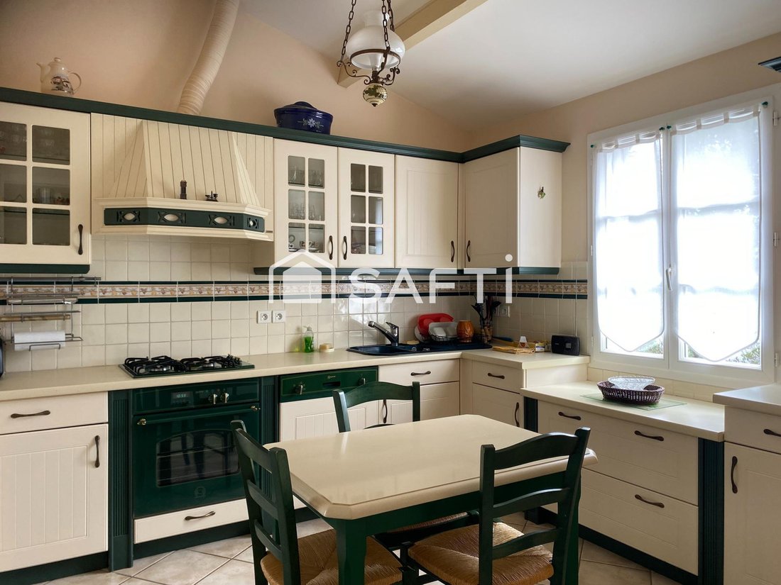 House in Loix, Nouvelle-Aquitaine, France 4 - 18187953