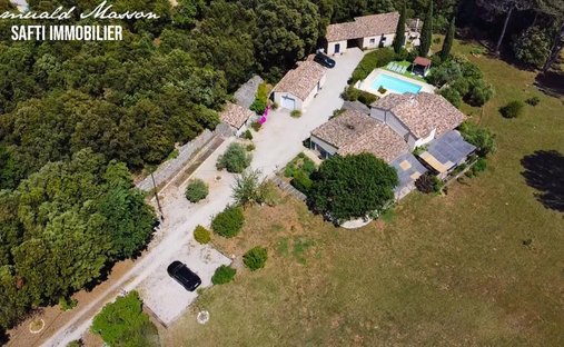 House in Besse-sur-Issole, Provence-Alpes-Côte d'Azur, France 1