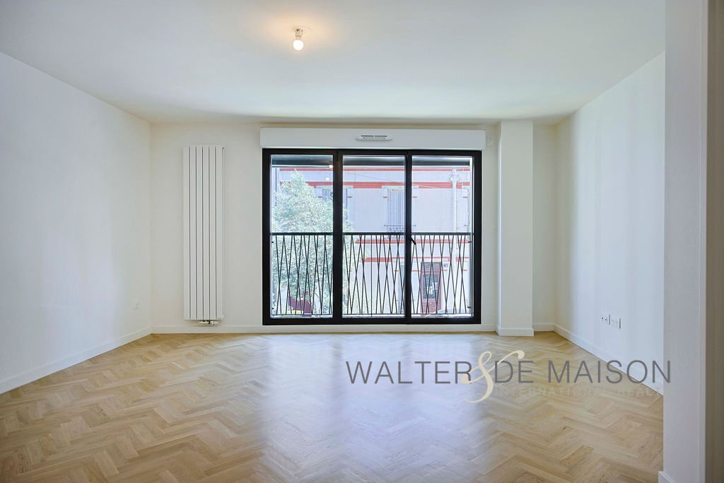 Plateau Ouest, Suresnes, France 4 - 18444458