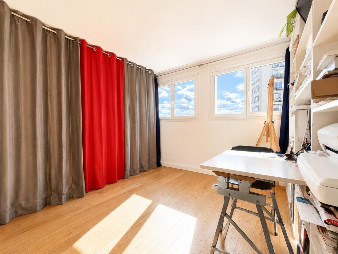 Apartment in Nationale-Deux Moulins, Paris 13e Arrondissement, Paris 2 - 18445509