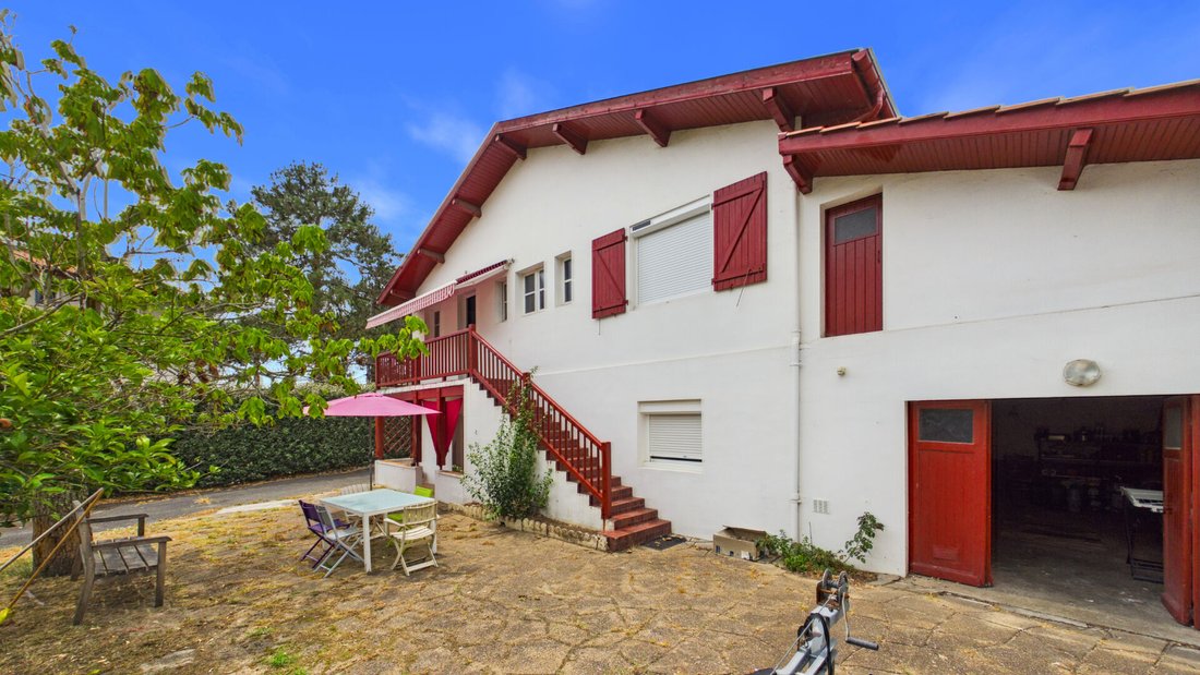 Villa in Anglet, Nouvelle-Aquitaine, France 1 - 18444384