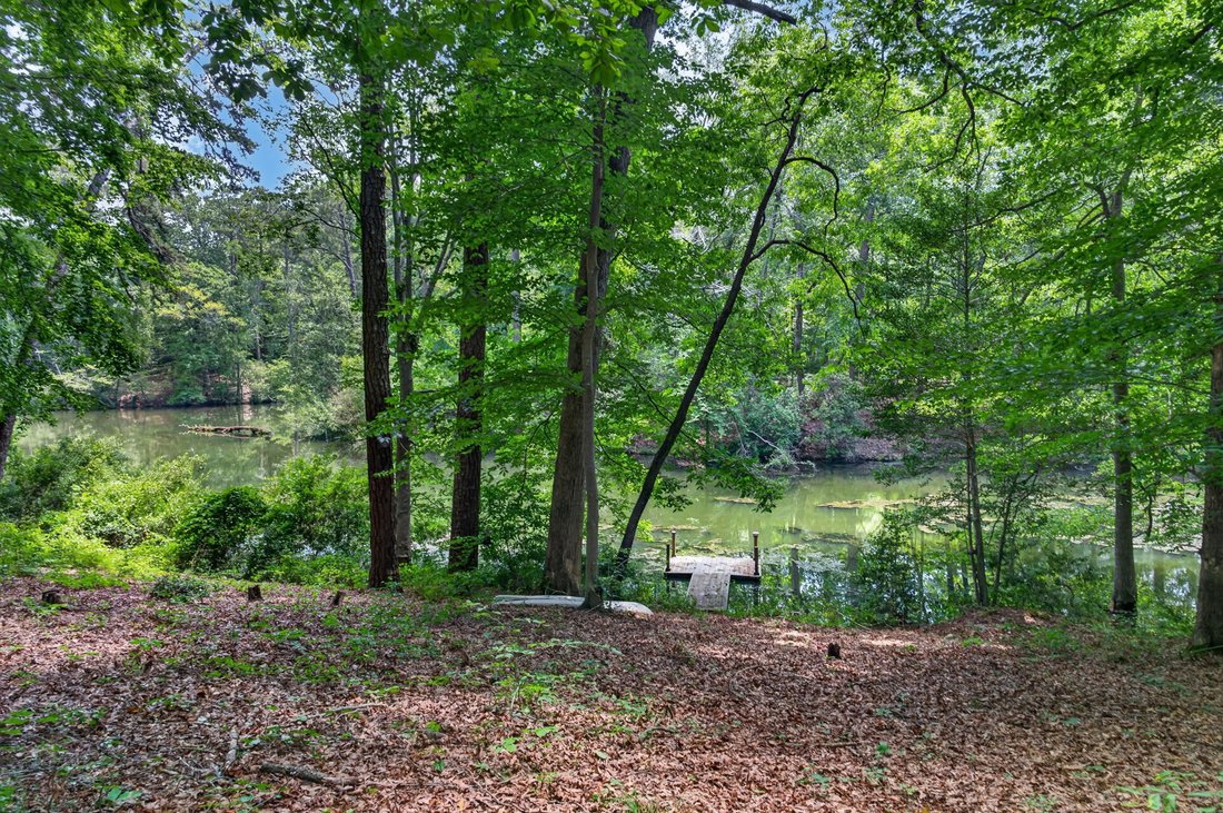 Suffolk, Virginia, United States 3 - 18444950