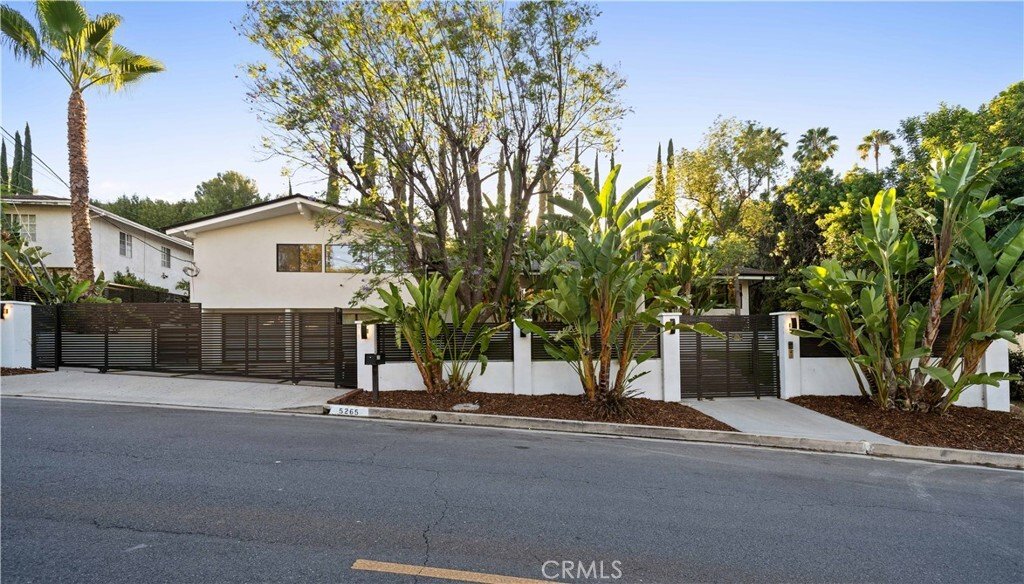 House in Los Angeles, California, United States 2 - 18231448