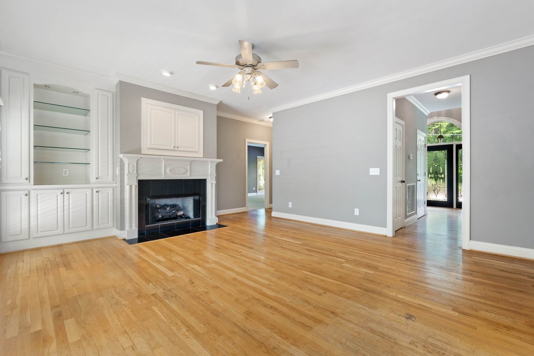 Mountain Brook, Alabama, United States 5 - 18445371