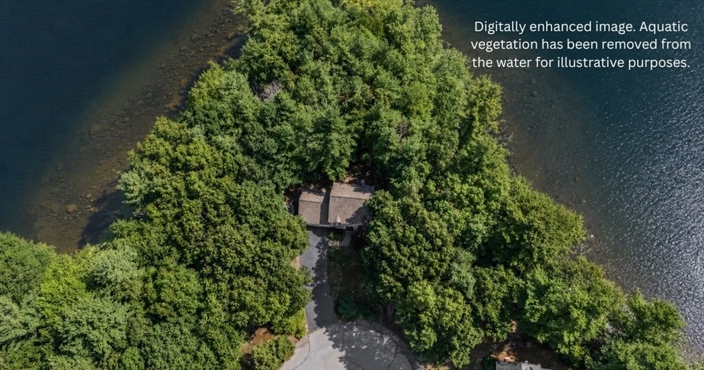 Uxbridge, Massachusetts, United States 4 - 18445361