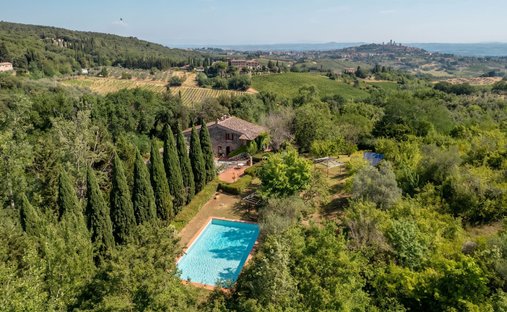 Casa di campagna a San Gimignano, Toscana, Italia 1