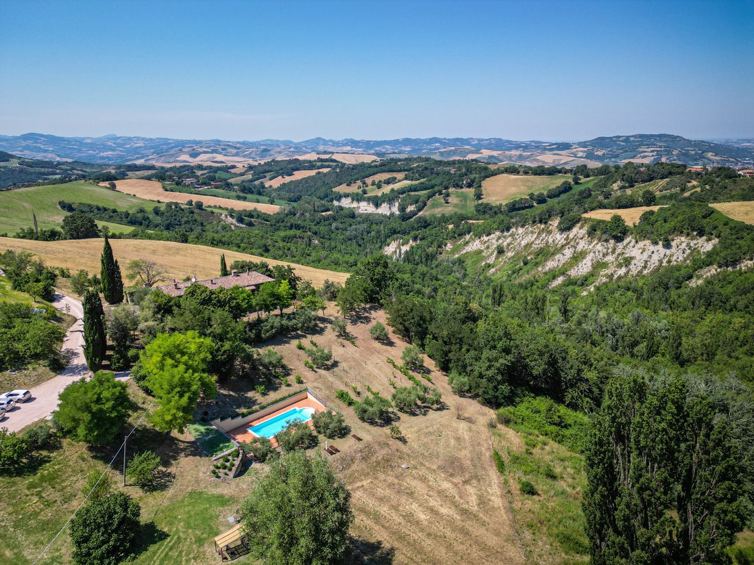 Estate in Historic Center, Urbino, Marche 4 - 18445387