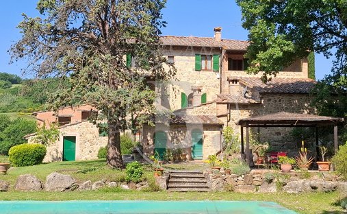 Villa in Casole d'Elsa, Tuscany, Italy 1