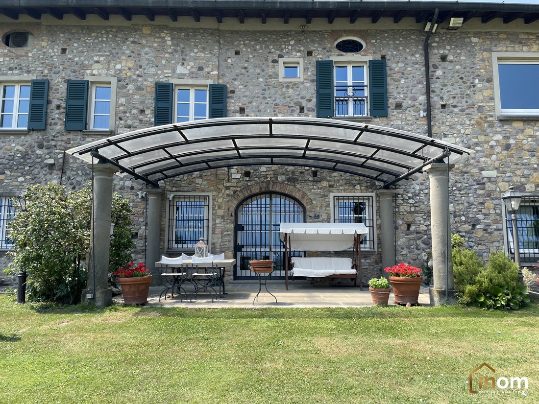 Estate in Adro, Lombardy, Italy 5 - 18445474