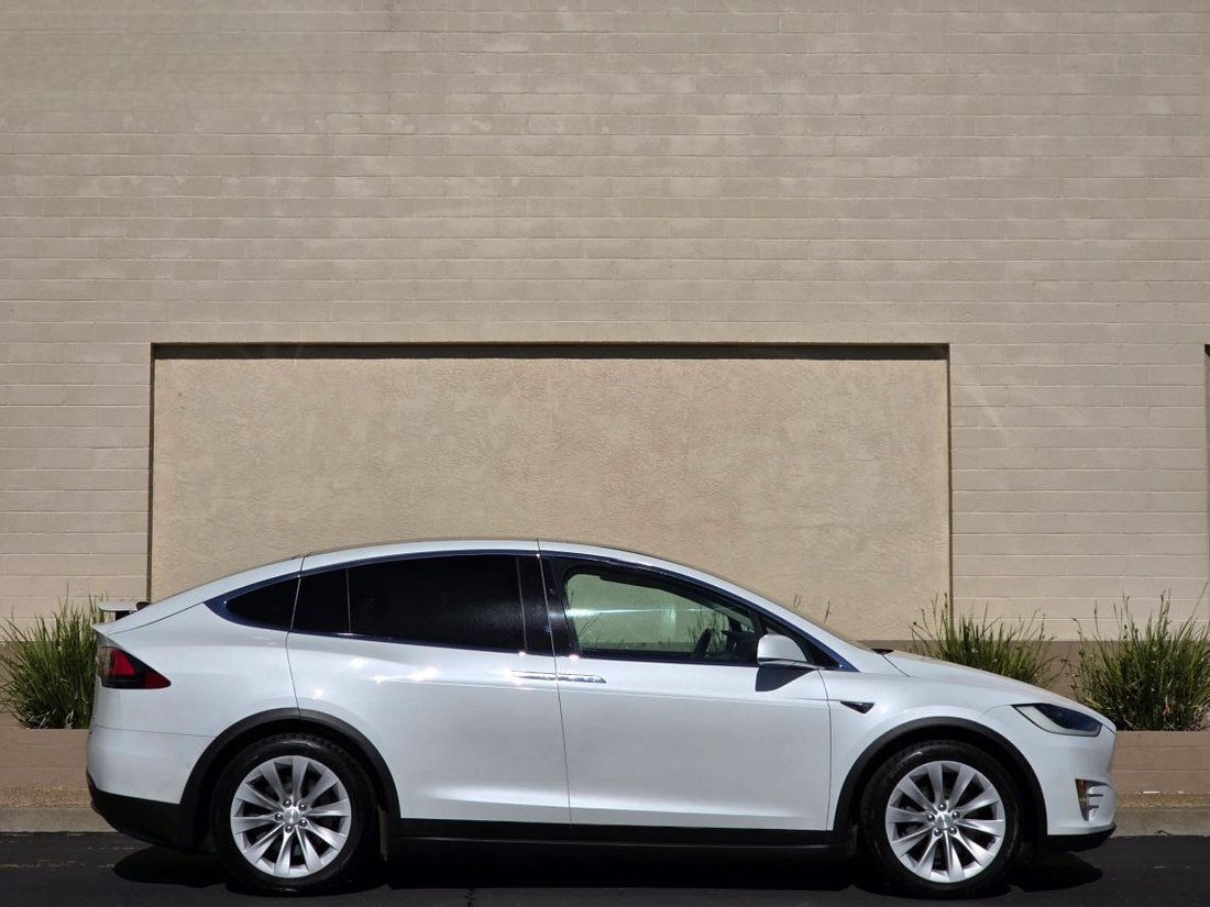 Suv in Roseville, CA, United States 4 - 18444771
