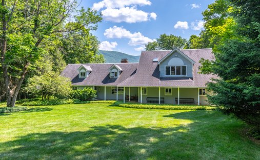 House in Manchester, Vermont, United States 1