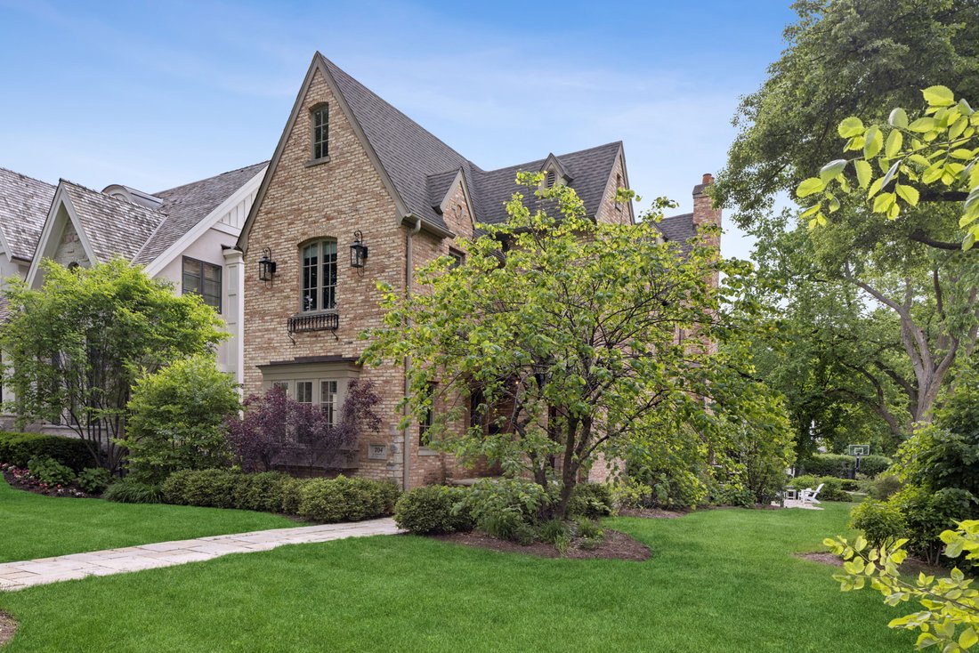 House in Hinsdale, Illinois, United States 2 - 18445488