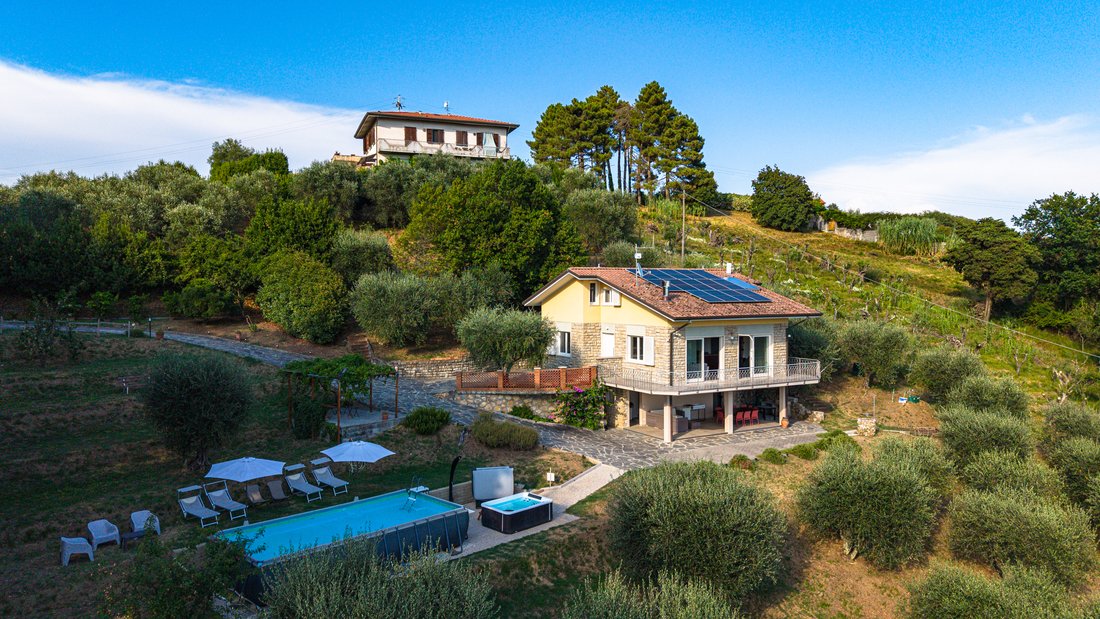 House in Massarosa, Tuscany, Italy 2 - 18446180