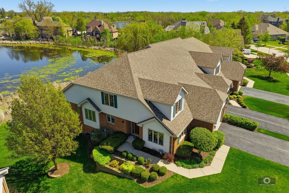 Townhouse in Lemont, Illinois, United States 3 - 18447131