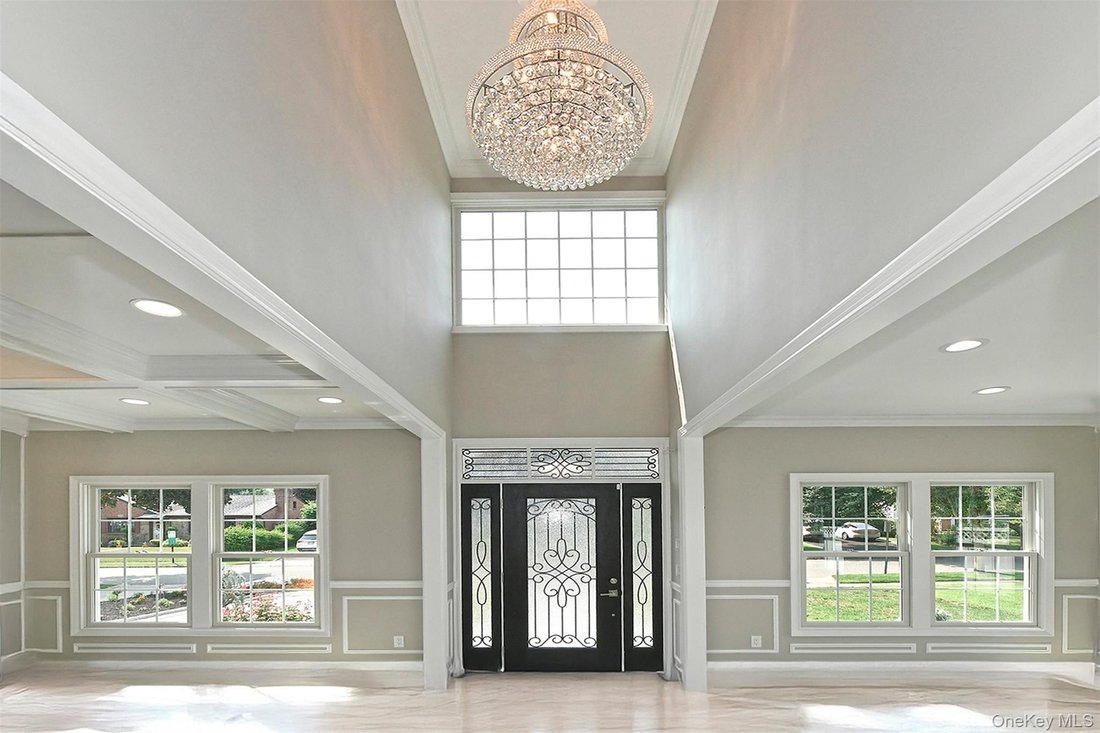House in Manhasset, New York, United States 4 - 18452233