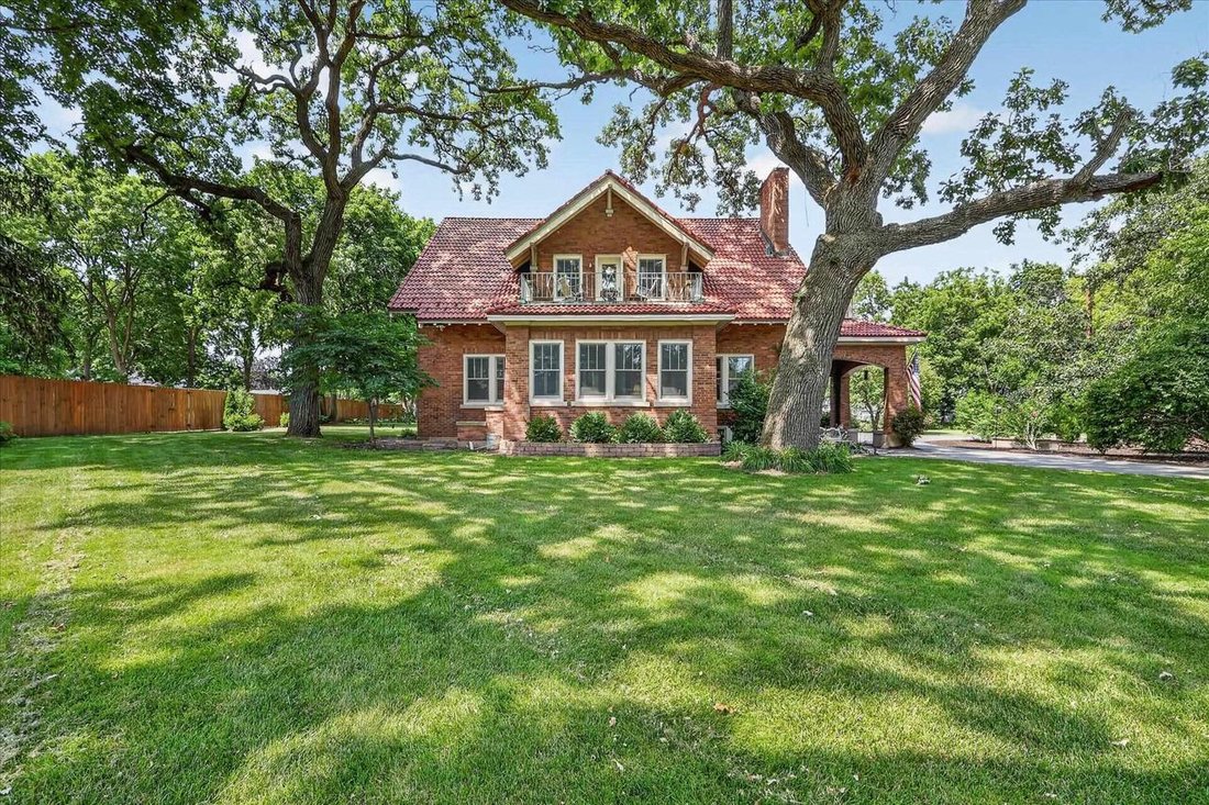 House in Beloit, Wisconsin, United States 2 - 18446139