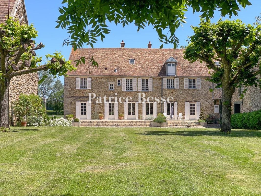 Corps de ferme à Centre Ville, Brétigny-sur-Orge, France 1 - 18449929