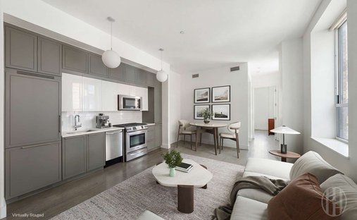 House in New York, New York, United States 1