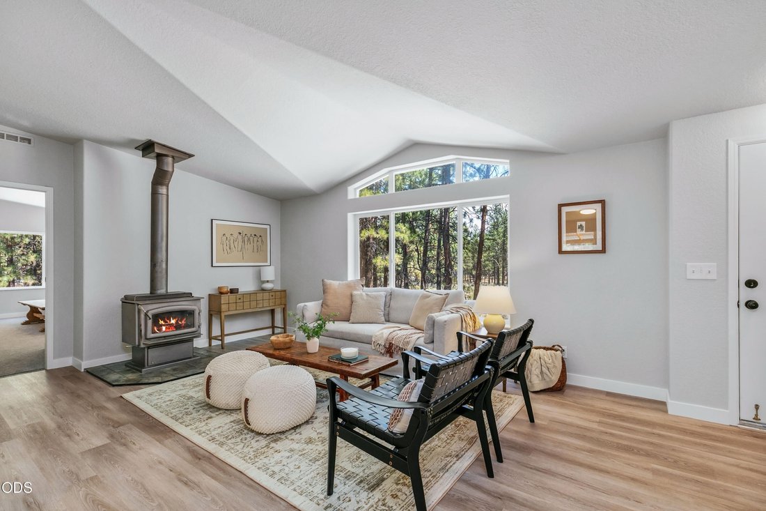 Land in Bend, Oregon, United States 1 - 18446480
