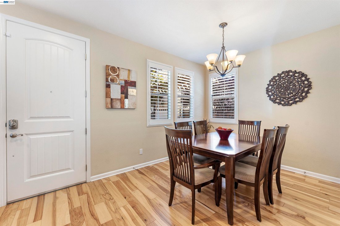 House in Hayward, California, United States 4 - 18449360